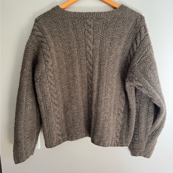 100% Wool Brown Cable Knit Sweater - Picture 4 of 4